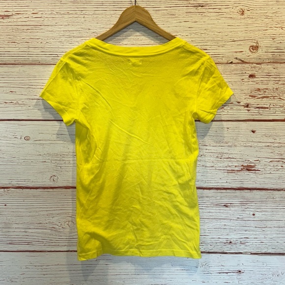 L’Agence Becca V Neck Tee in Buttercup Yellow Sz M - Picture 5 of 9